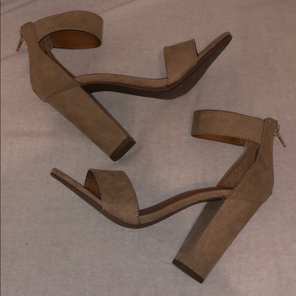 Sugar Nude Heels - Picture 4 of 8